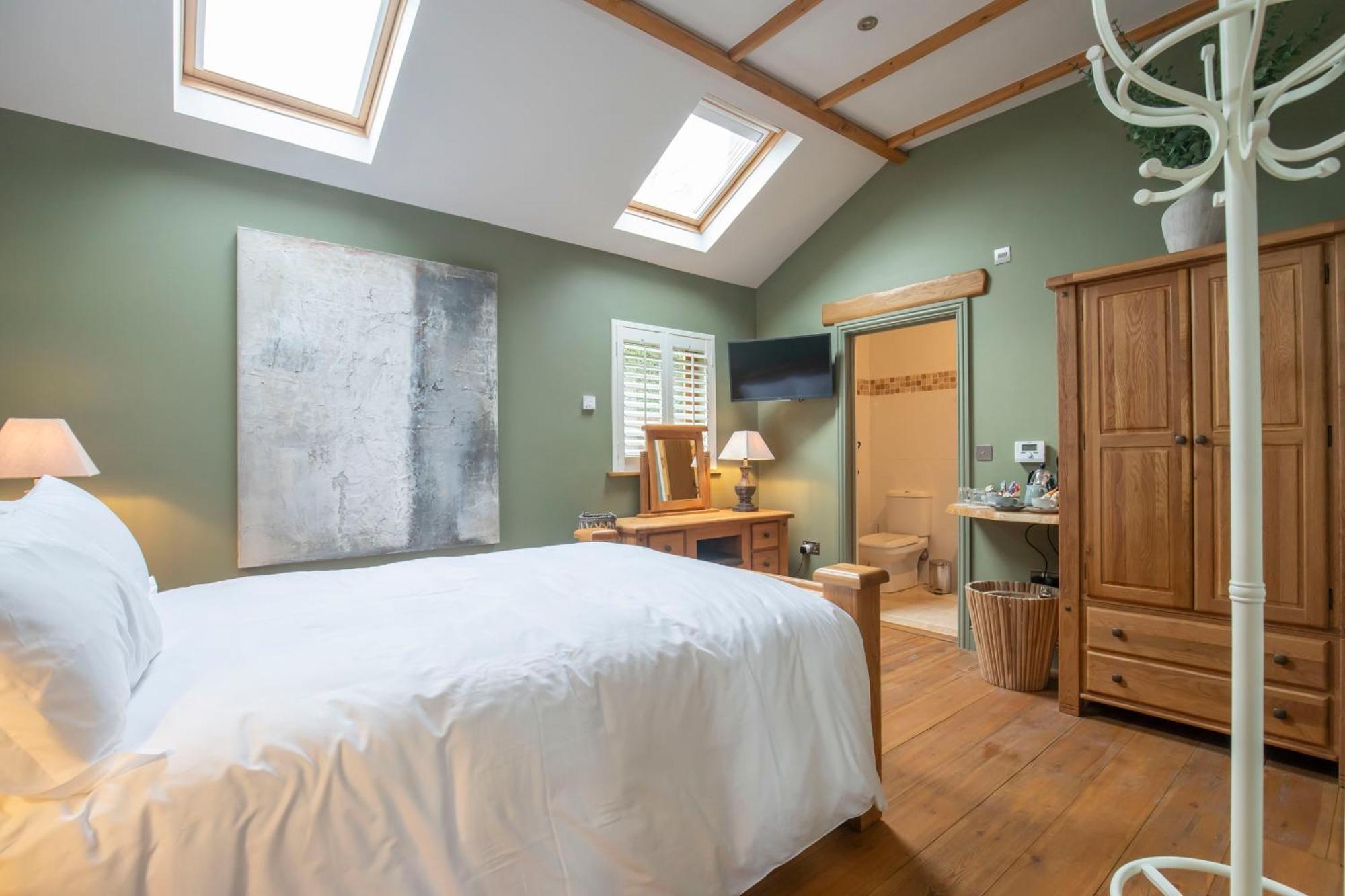 Shurdington Stable Lodge - Boutique Bed & Breakfast מראה חיצוני תמונה